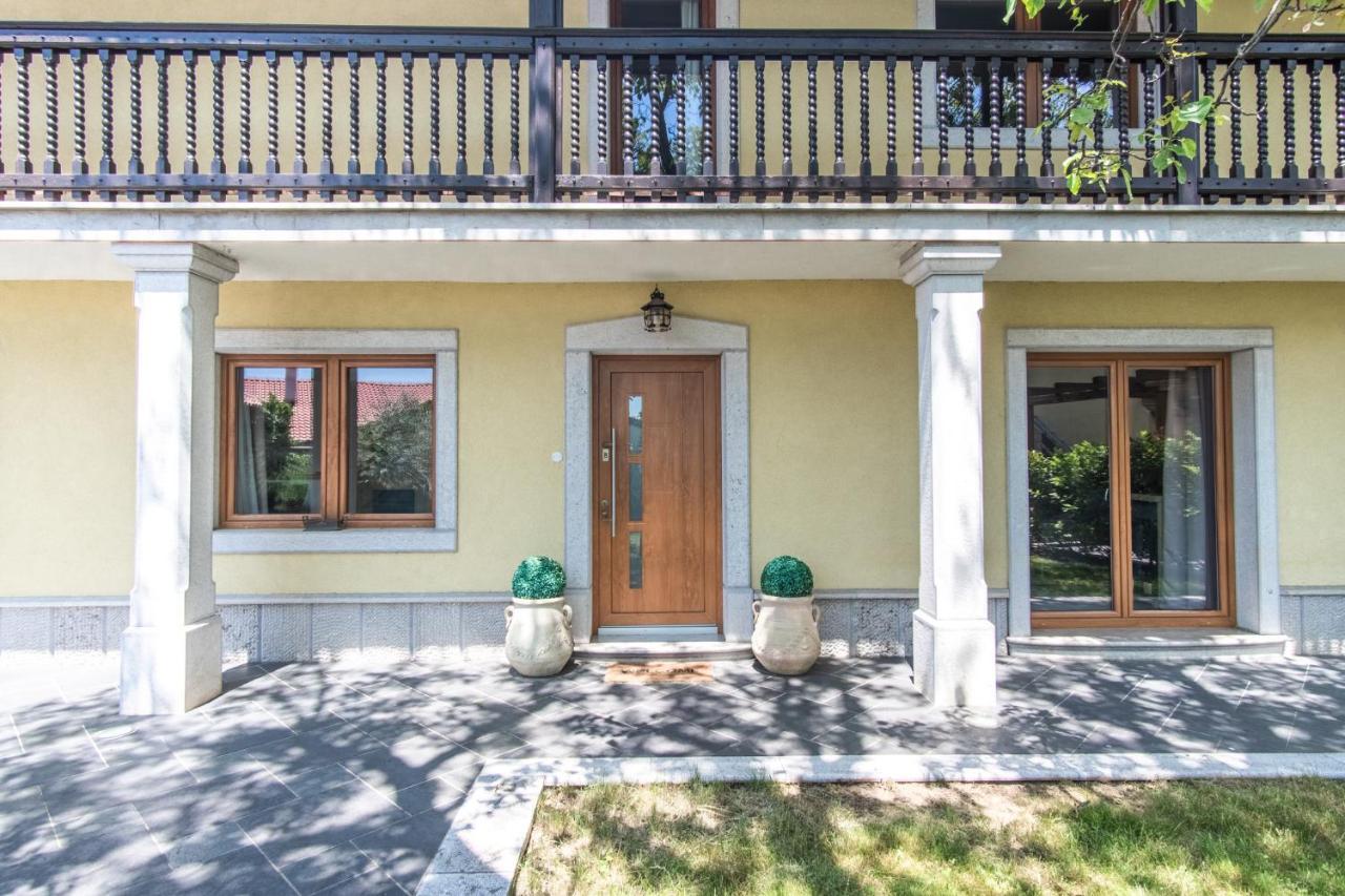 Villa Hermes Art Dutovlje エクステリア 写真